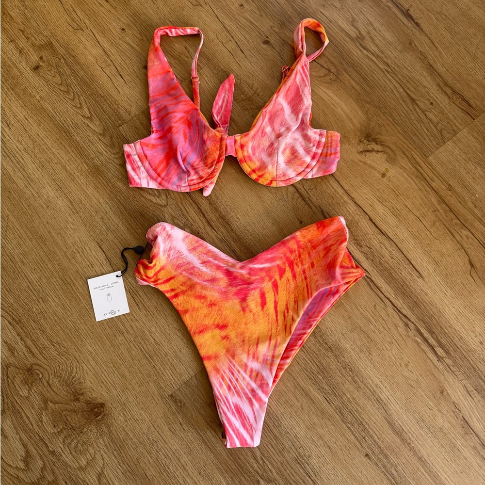 Skatie Bikini Set